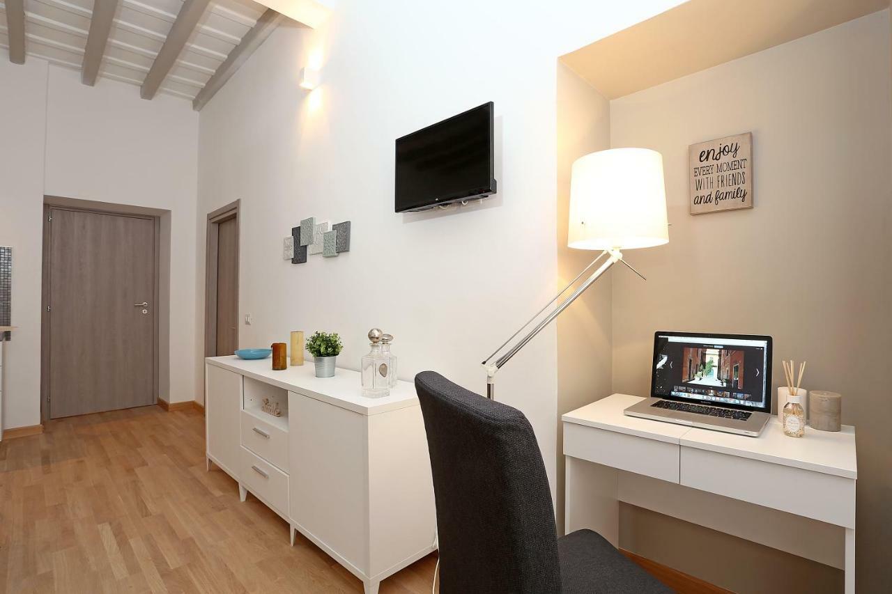 Belsiana 7 Central Rome Luaran gambar